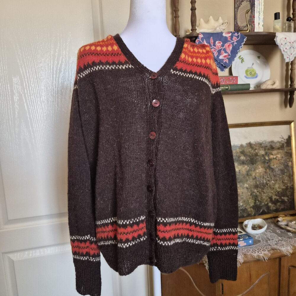 Hand Knit Wool Nordic Fair Isle Style Cardigan - Picture 7 of 8